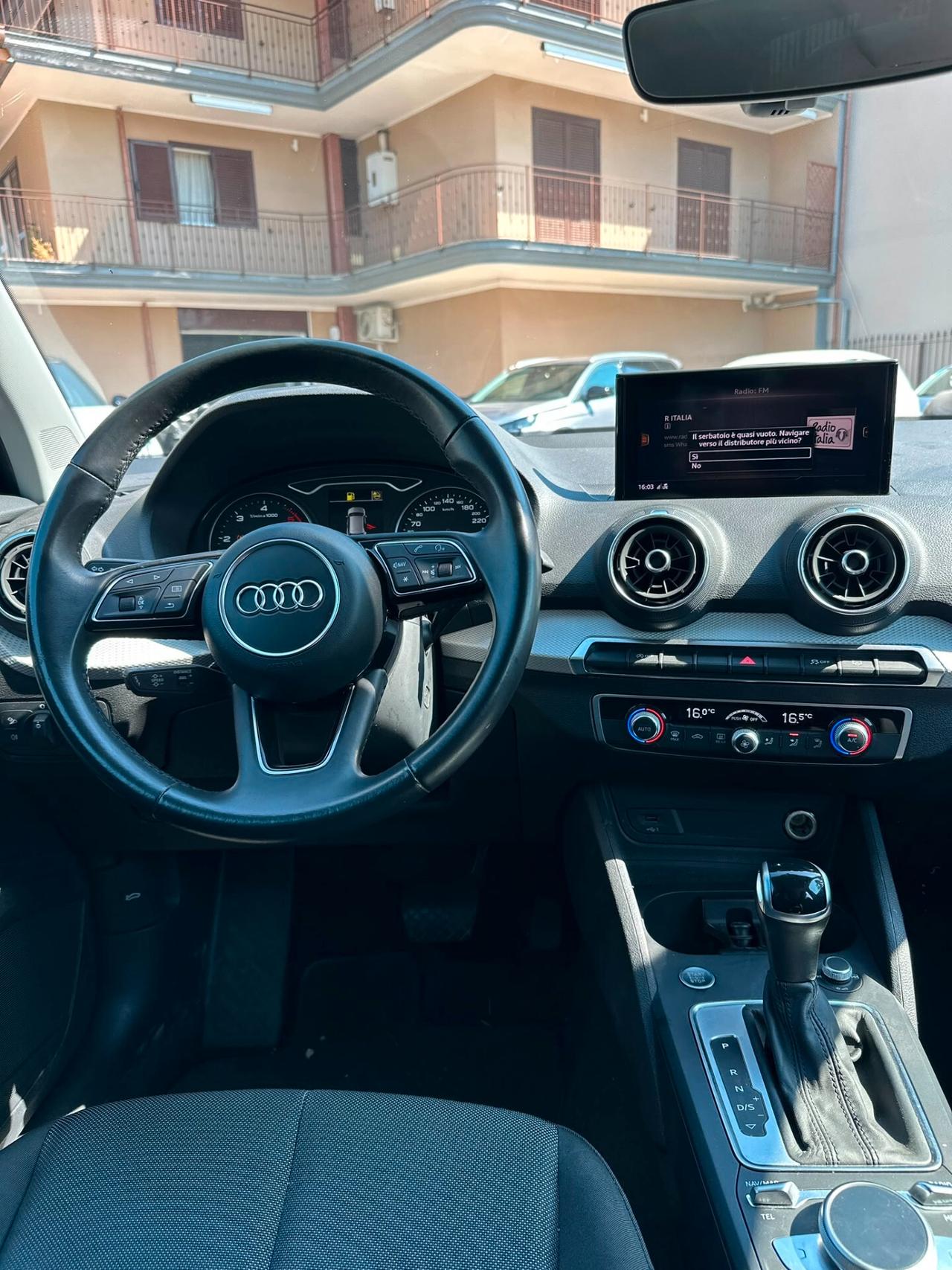 Audi Q2 35 TDI quattro S tronic Business