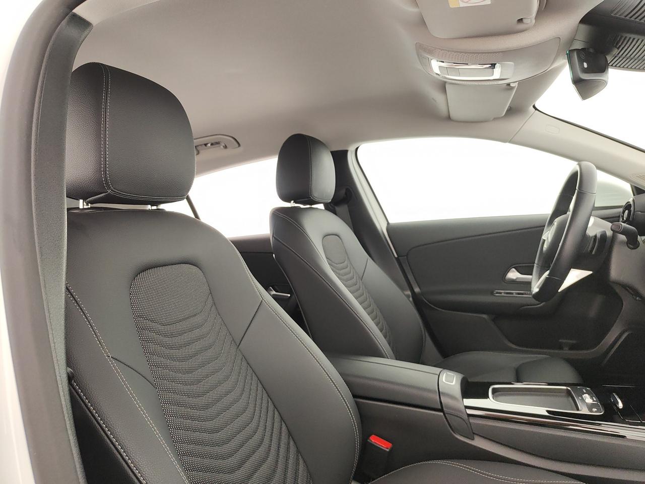 Mercedes-Benz A 180 d Advanced auto