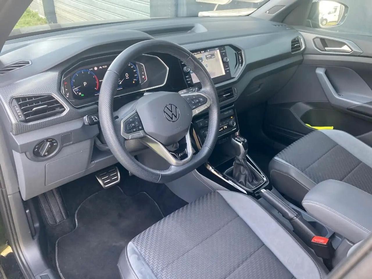 Volkswagen T-Cross 1.5 TSI DSG - R LINE PLUS