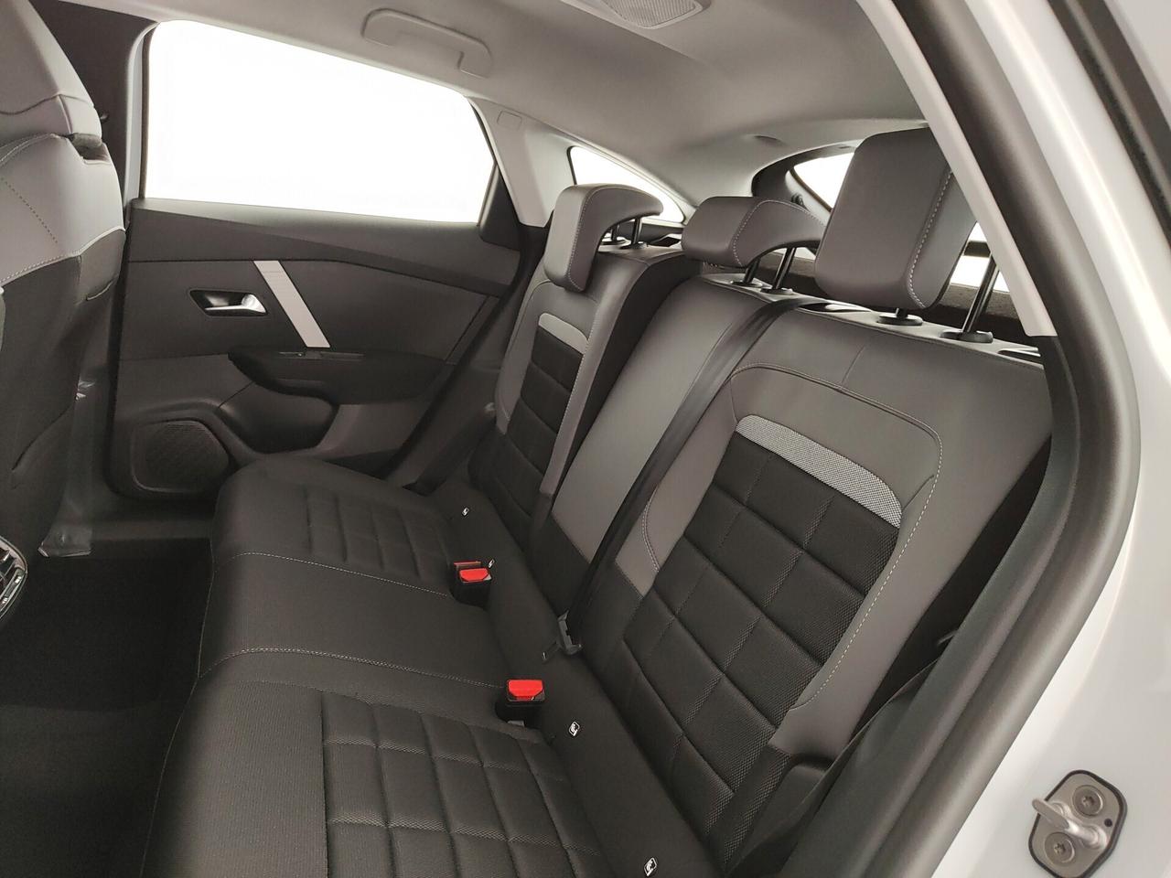 Citroen C4 Hybrid 136 e-DCS6 Plus