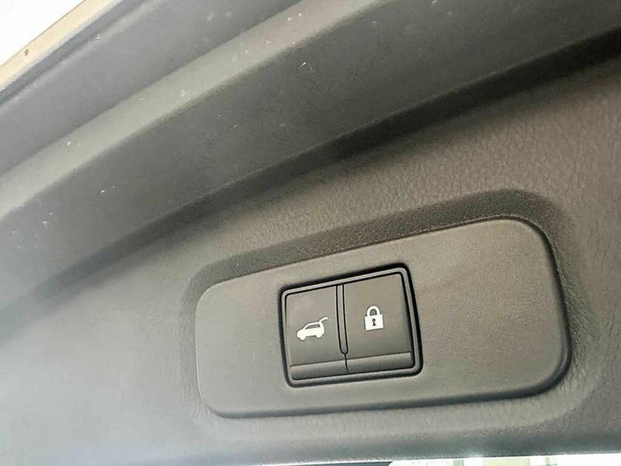 Nissan Qashqai 1.3 mhev tekna 2wd 158cv xtronic