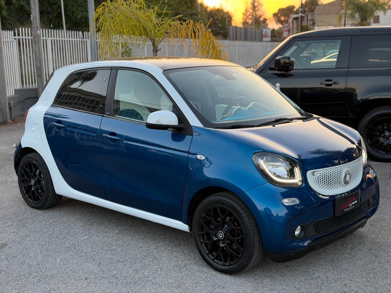 Smart ForFour 70 1.0 twinamic Proxy LED TETTO