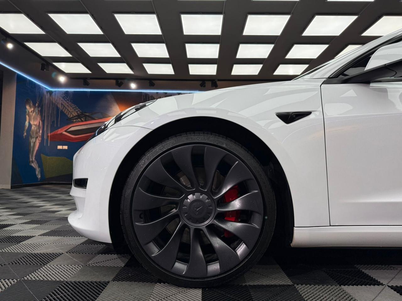 Tesla Model 3 Long Range AWD Performance (522)