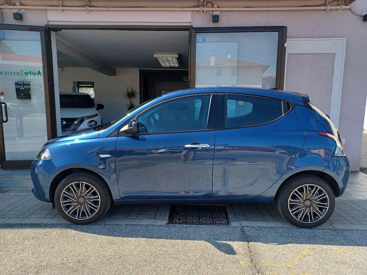 LANCIA - Ypsilon - 1.0 FireFly 5p. S&S Hybrid Oro