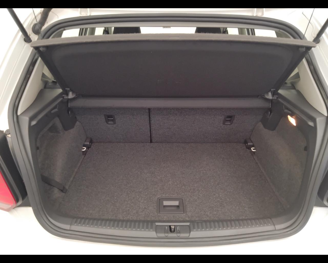 VOLKSWAGEN Polo V 2009 - Polo 5p 1.2 Comfortline 70cv