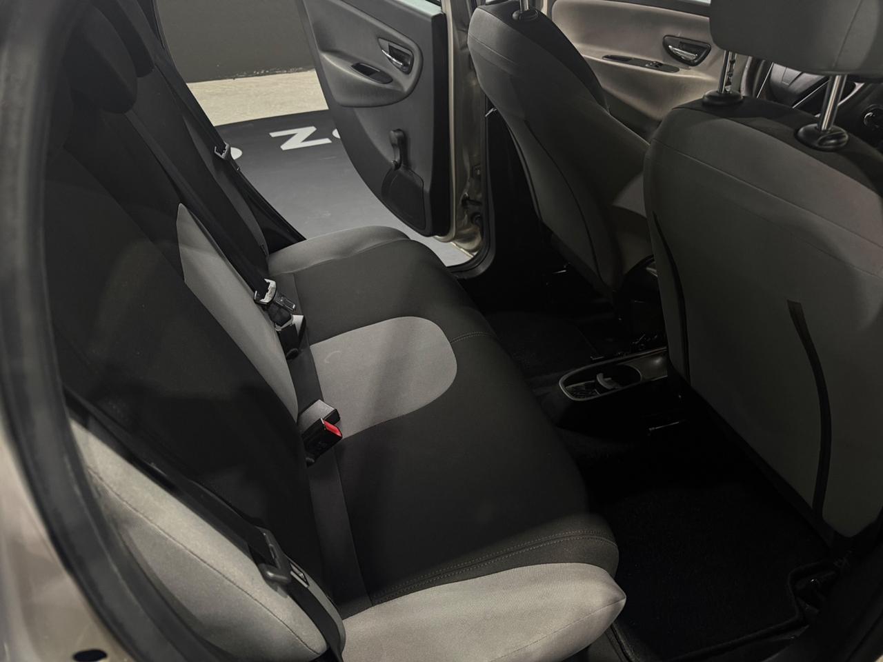 Lancia Ypsilon 1.3 MJT 16V 95 CV 5 porte S&S Silver