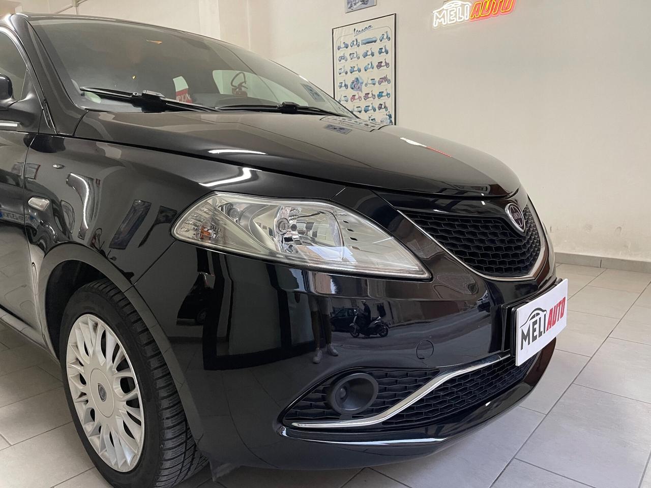 Lancia Ypsilon 1.2 Benzina 69 CV Platinum