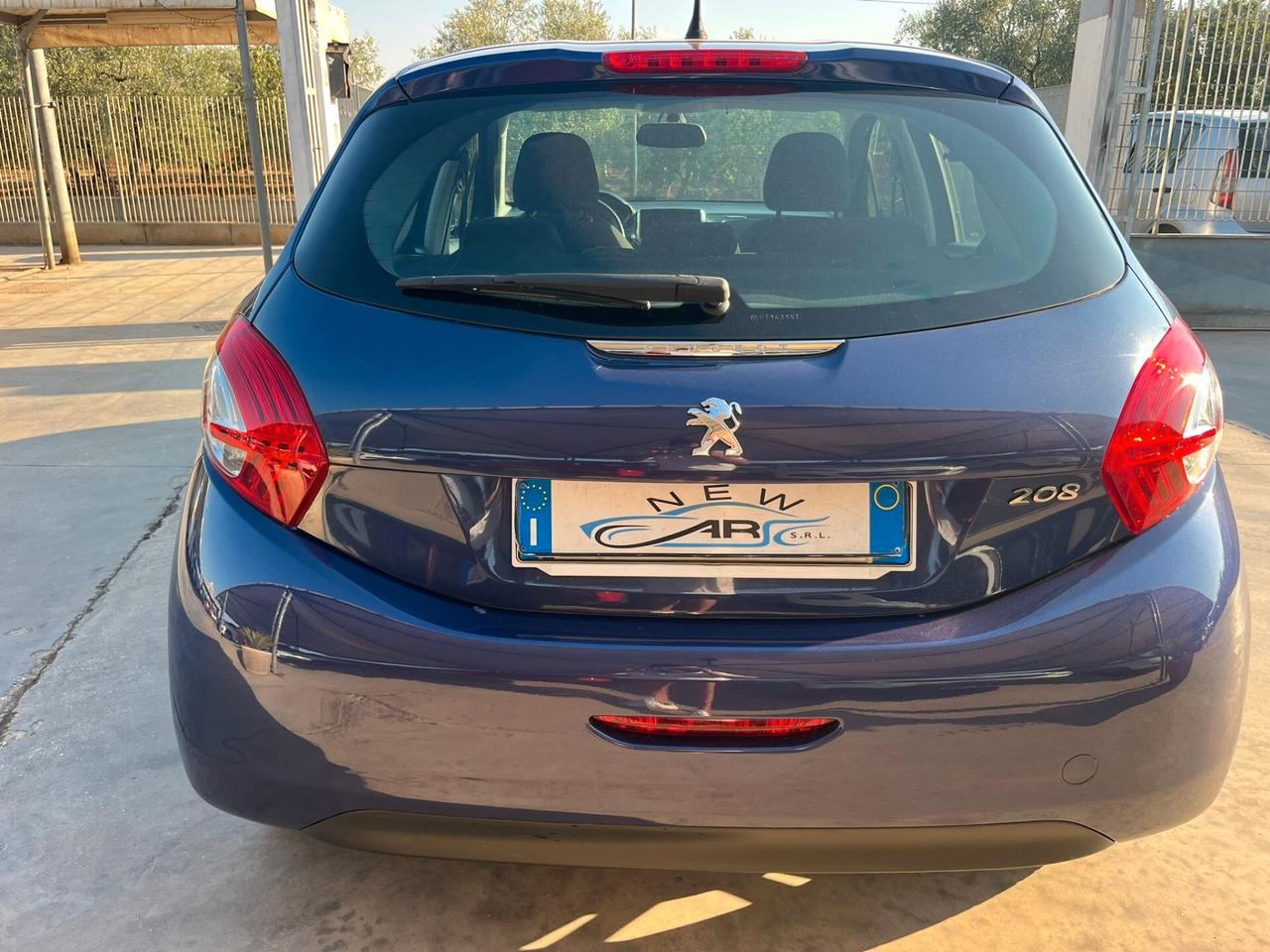 Peugeot 208 1.4 HDi 68 CV 5 porte Allure