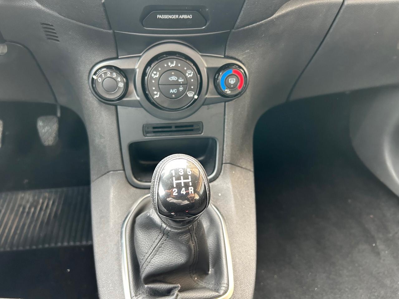 Ford Fiesta 1.5 TDCi 75CV 5 porte Business