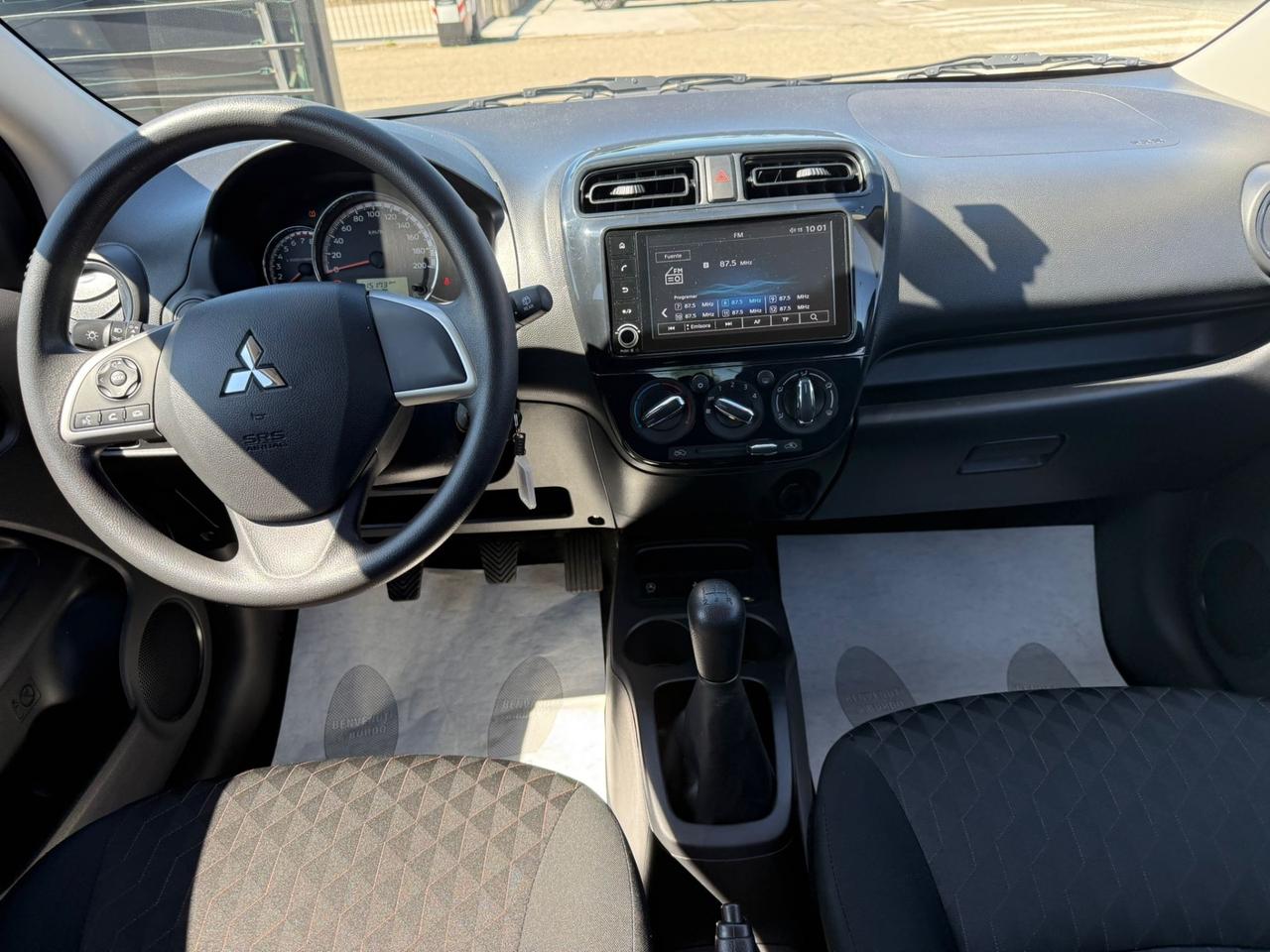Mitsubishi Space Star 1.2BENZ 71CV IVA ESPOSTA