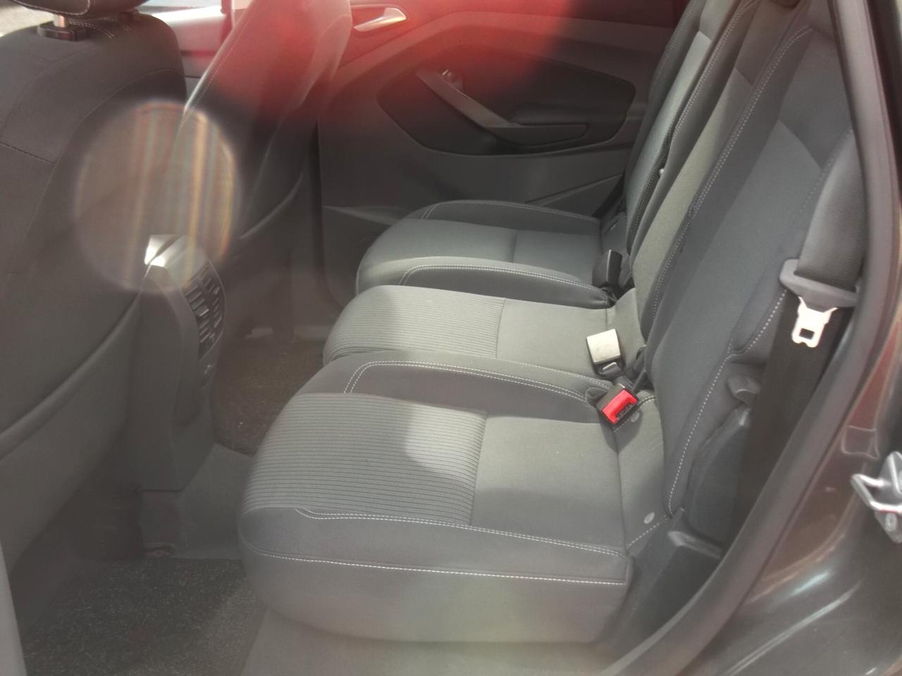 Ford C-Max 1.6 TDCi 115CV Titanium - 21
