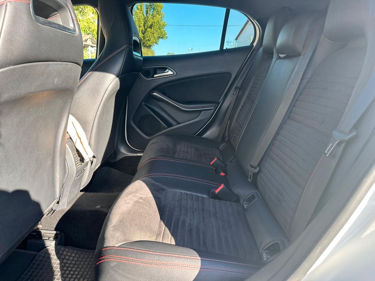 Mercedes-benz GLA 200 d Automatic Premium