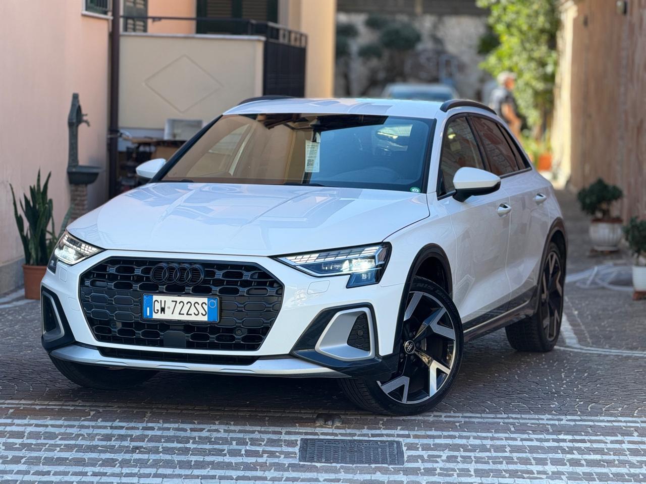 Audi A3 ALLSTREET S-LINE 150 CV