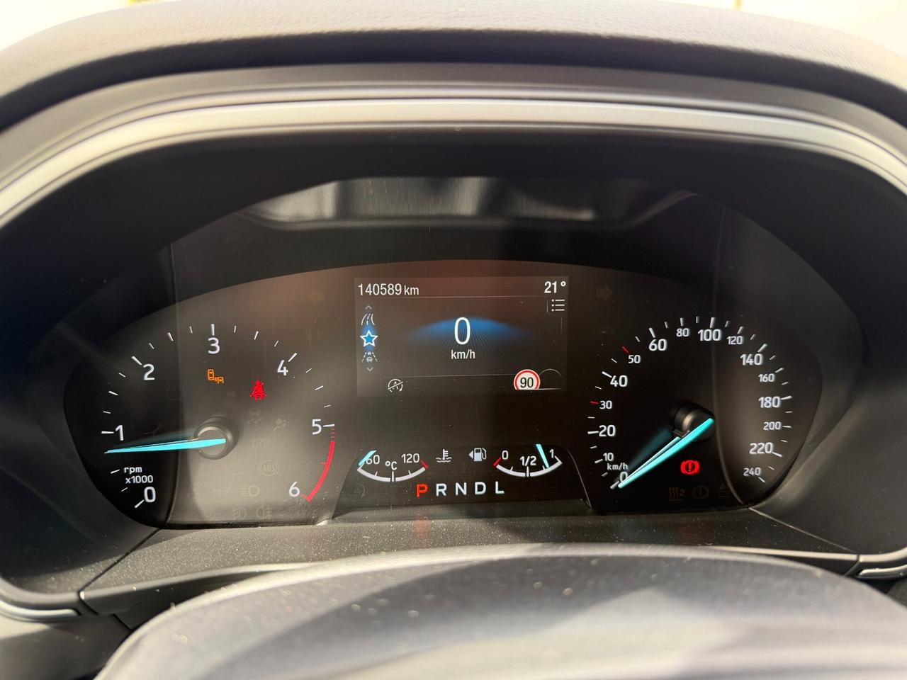 FORD FOCUS 2022 1.5 DIESEL 120 CV *LEGGI