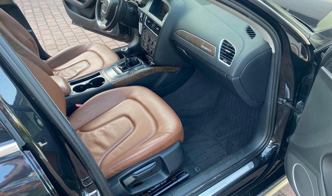 Audi A4 Avant 2.0 TDI 170CV F.AP. ALLROAD QUATTRO ( Gancio traino