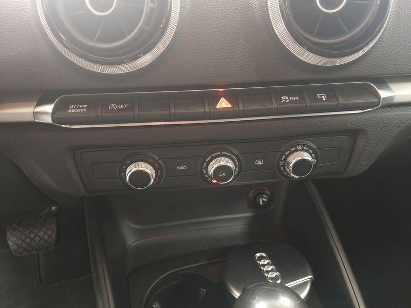 Audi A3 1.6 TDI CR S tronic Attraction S.Back LEGGI