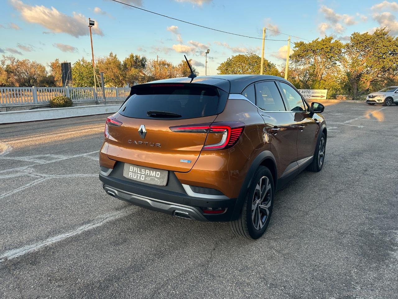RENAULT Captur Hybrid E-Tech 145 CV RS Line