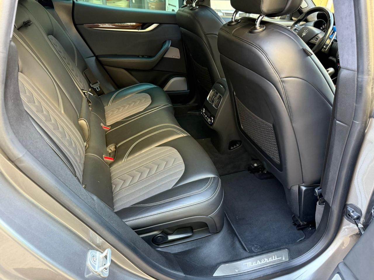Maserati Levante V6 Diesel 275 CV AWD Granlusso
