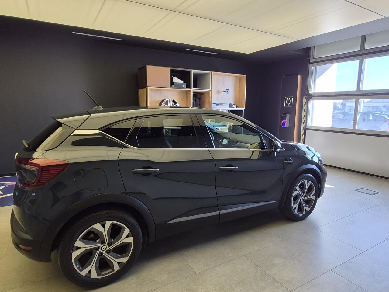 RENAULT Captur II 2019 - Captur 1.6 E-Tech full hybrid E-Tech Engineered 145cv auto