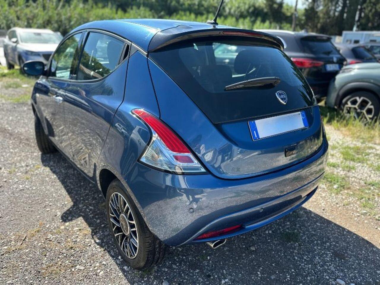 LANCIA Ypsilon III 2021 - Ypsilon 1.0 firefly hybrid Platino s&s 70cv