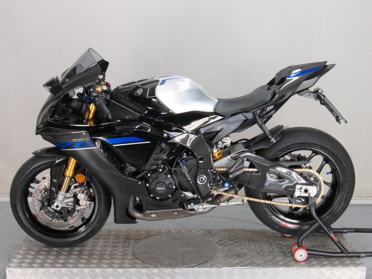 Yamaha YZF-R1M M