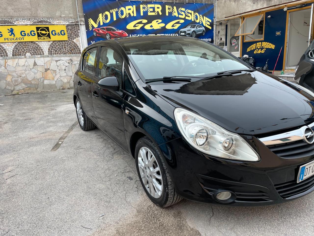 Opel Corsa 1.2 5 porte Enjoy