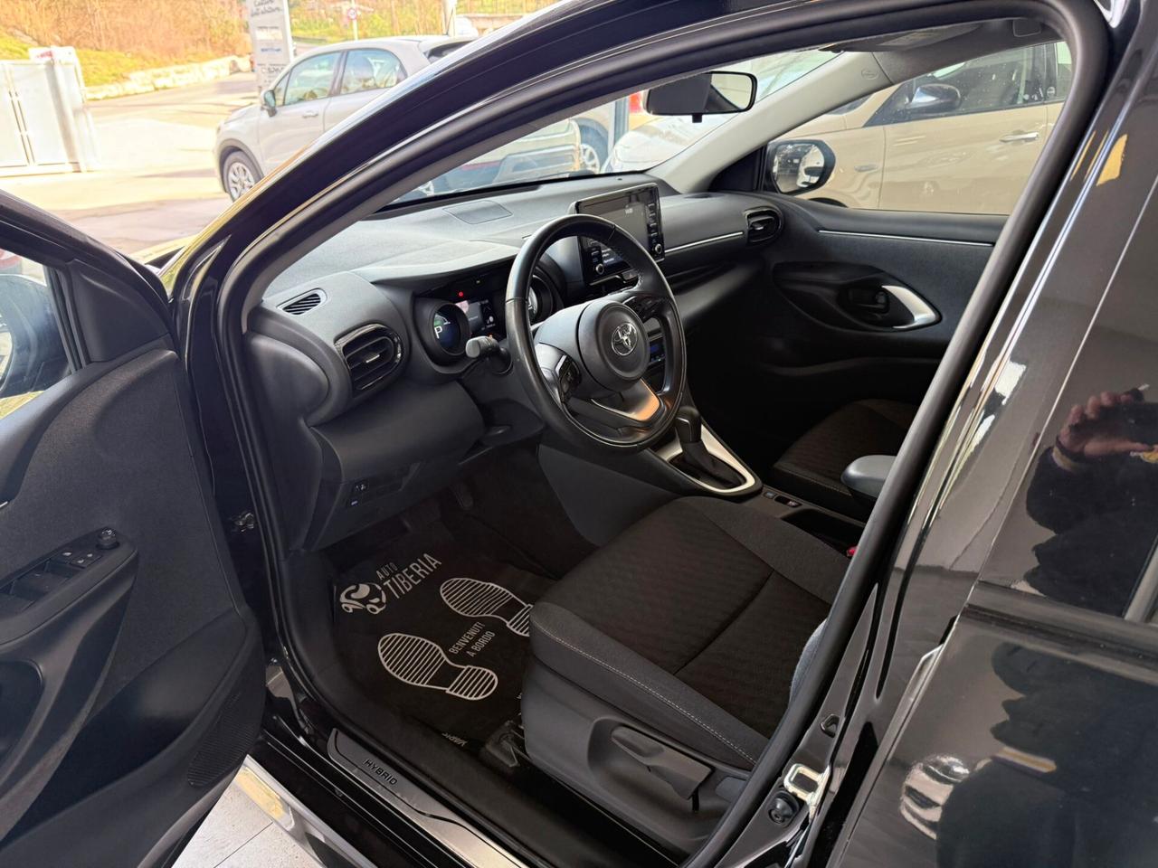 Toyota Yaris 1.5 Hybrid 5 porte Trend