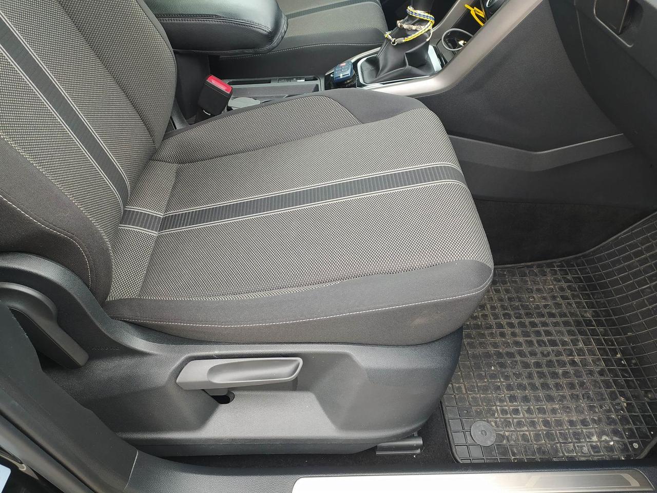 Volkswagen T-Roc Business 2.0 TDI 150CV #9725