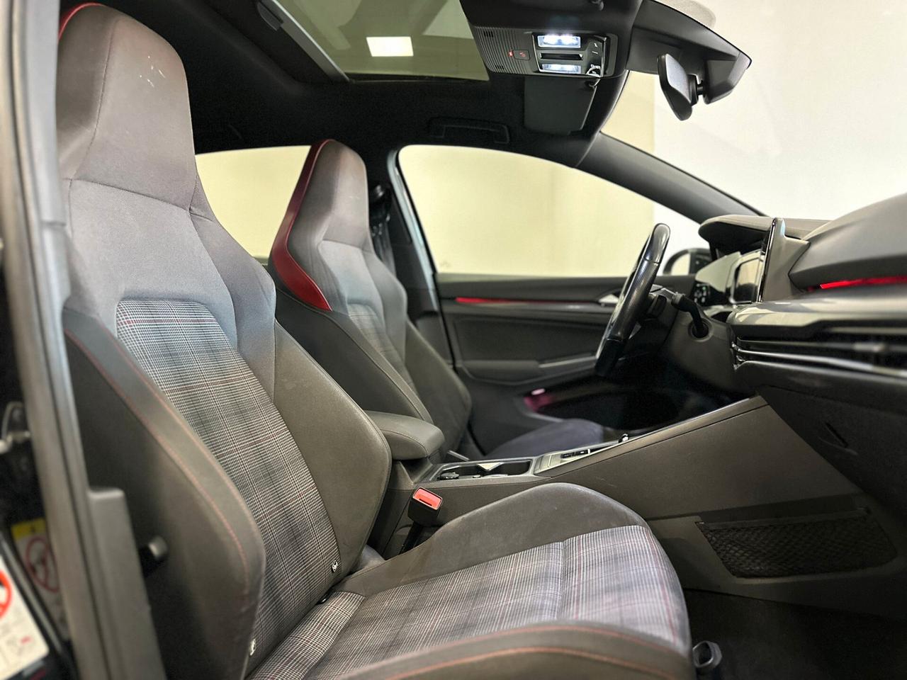 Volkswagen Golf 2.0 TSI 245CV GTI TOTAL BLACK TETTO 2022