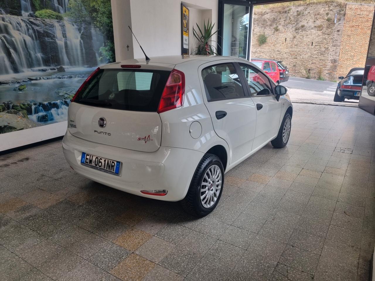Fiat Punto 1.4 8V 5 porte Natural Power Street