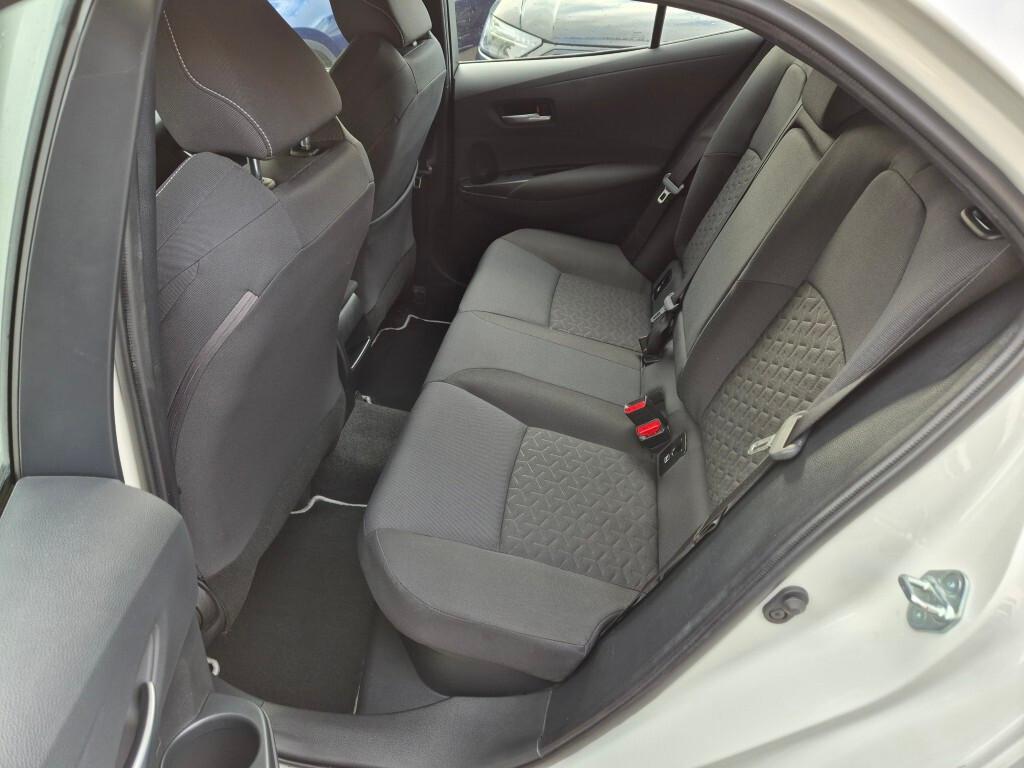 Toyota Corolla 1.8 Hybrid Business