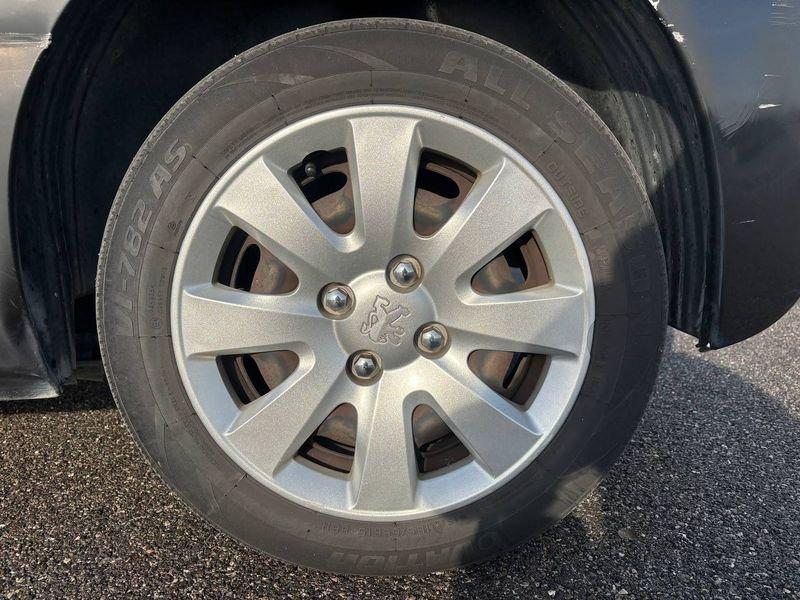 Peugeot 207 NEOP. 1.4 Benzina