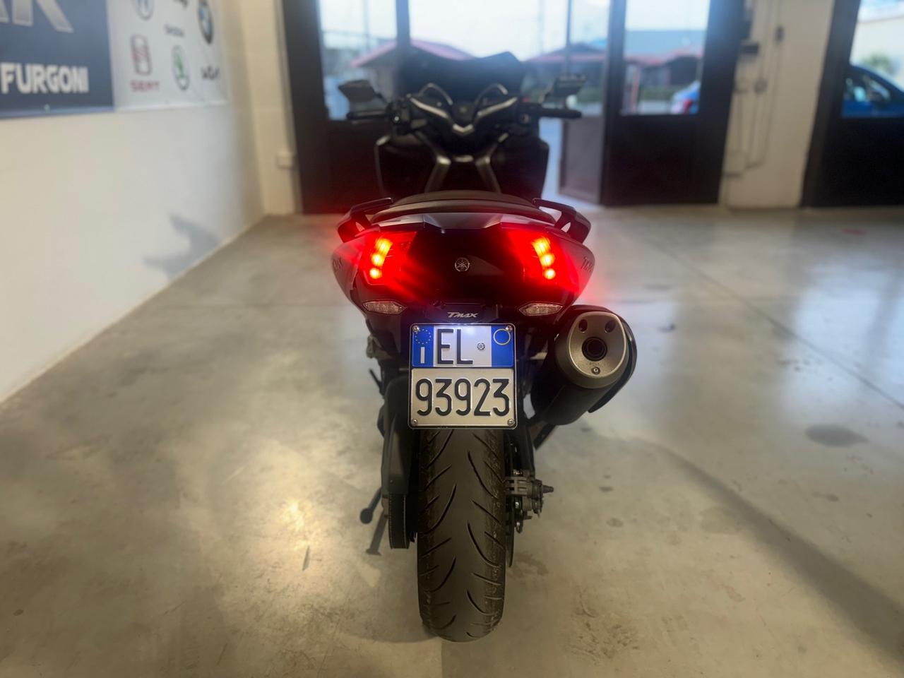 Yamaha TMAX 530 DX