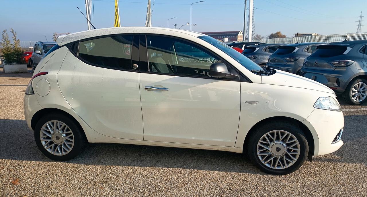 Lancia Ypsilon 1.2 69 CV 5 porte GPL Ecochic Gold