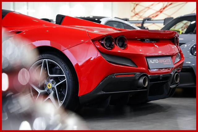 FERRARI F8 Spider|DISPLAY PASSEGGERO|FULL CARBON SPEC