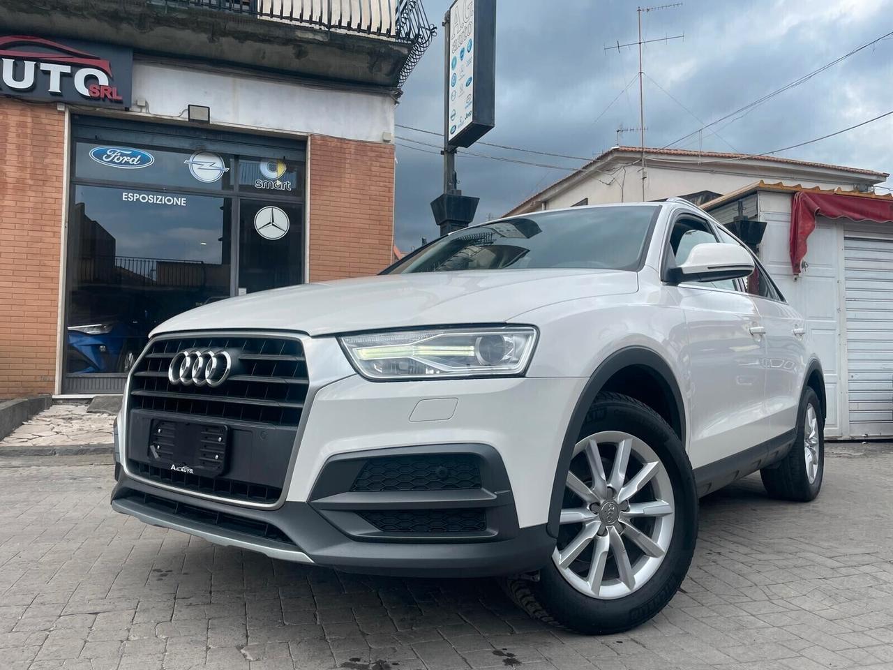 Audi Q3 2.0 TDI 150 CV Business