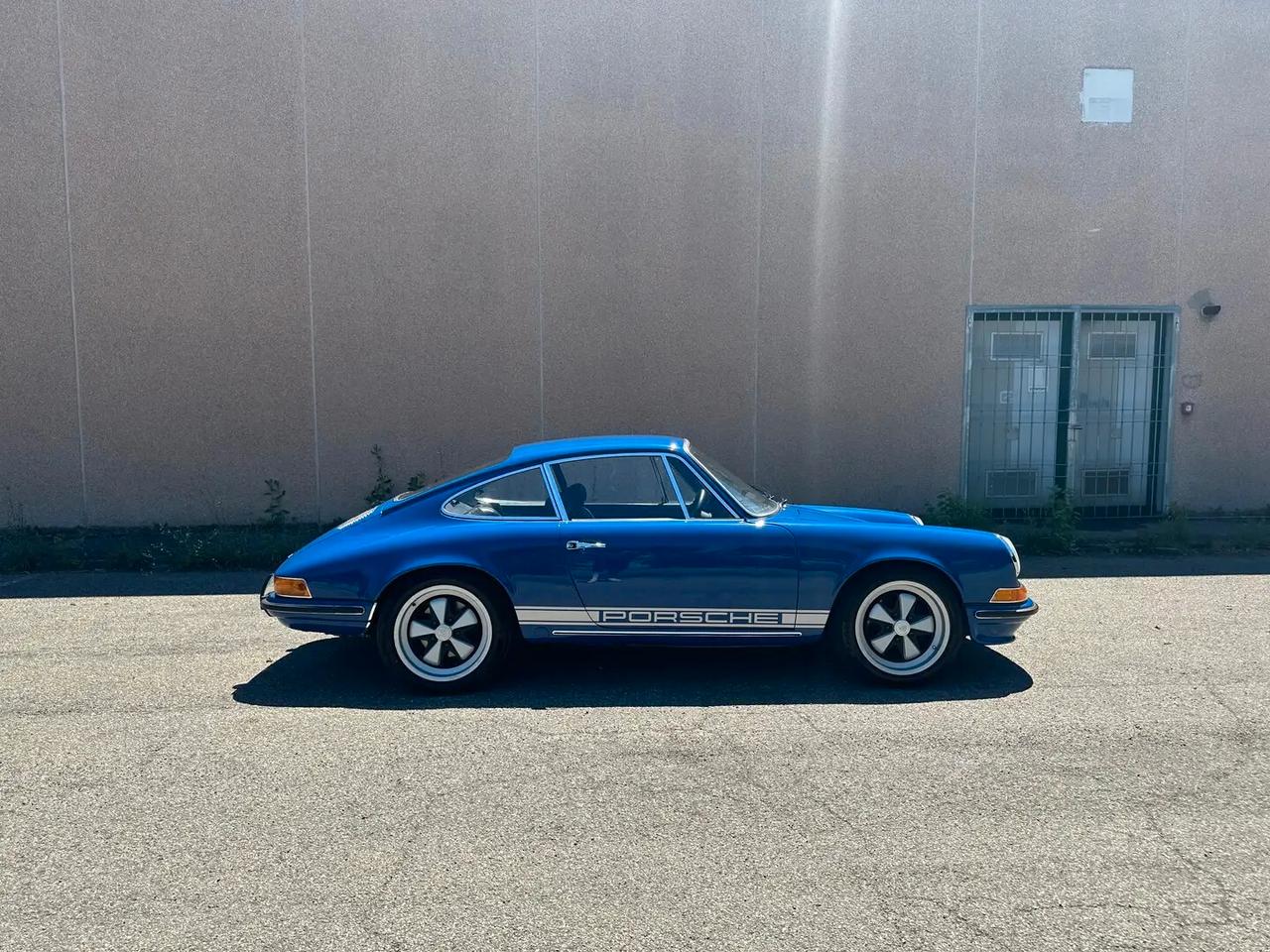 Porsche 911 T KARMANN