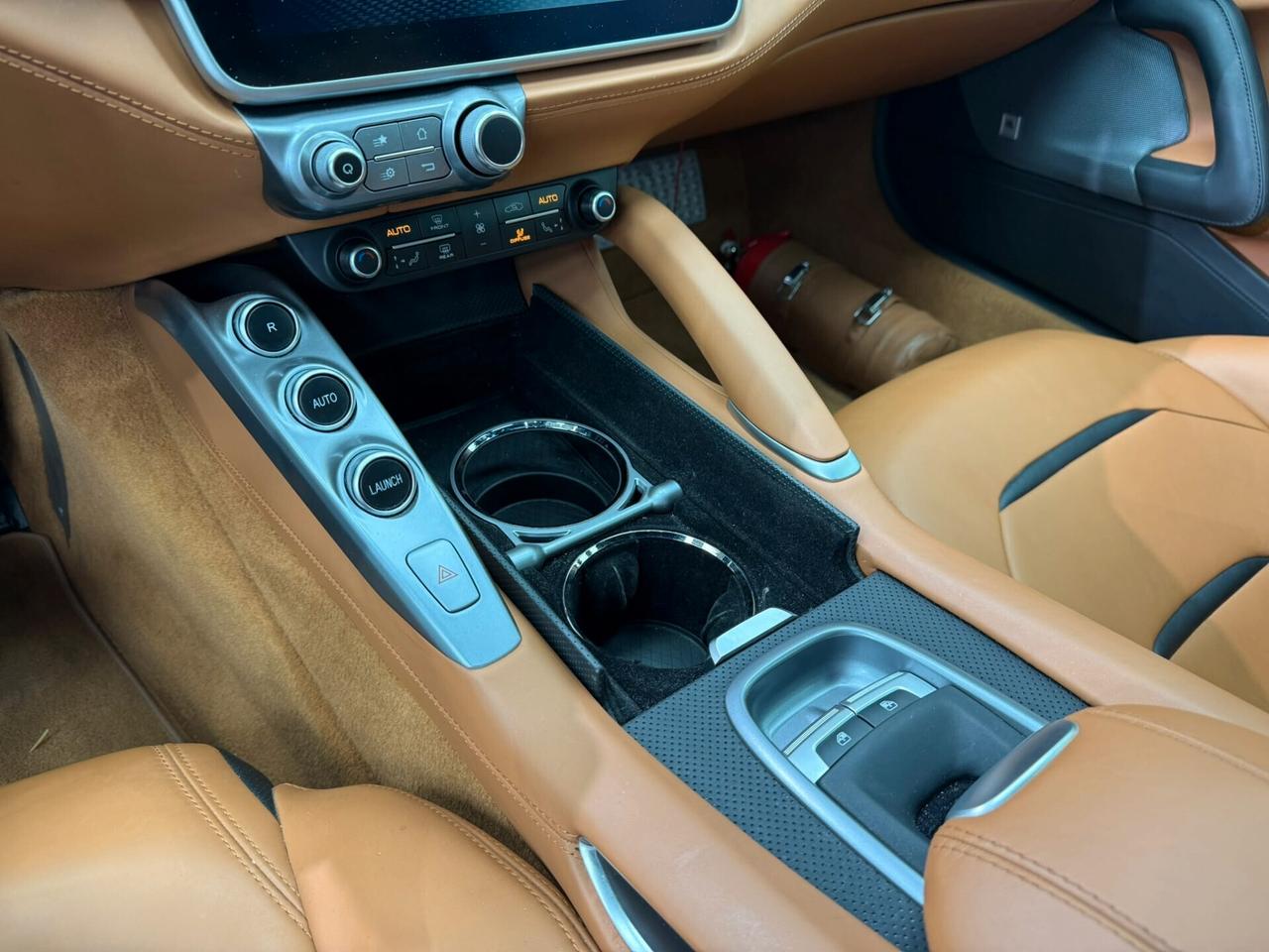 Ferrari GTC4 Lusso T (919)