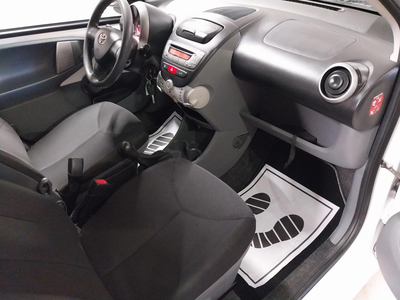 Toyota Aygo 1.0 - ok neopatentati
