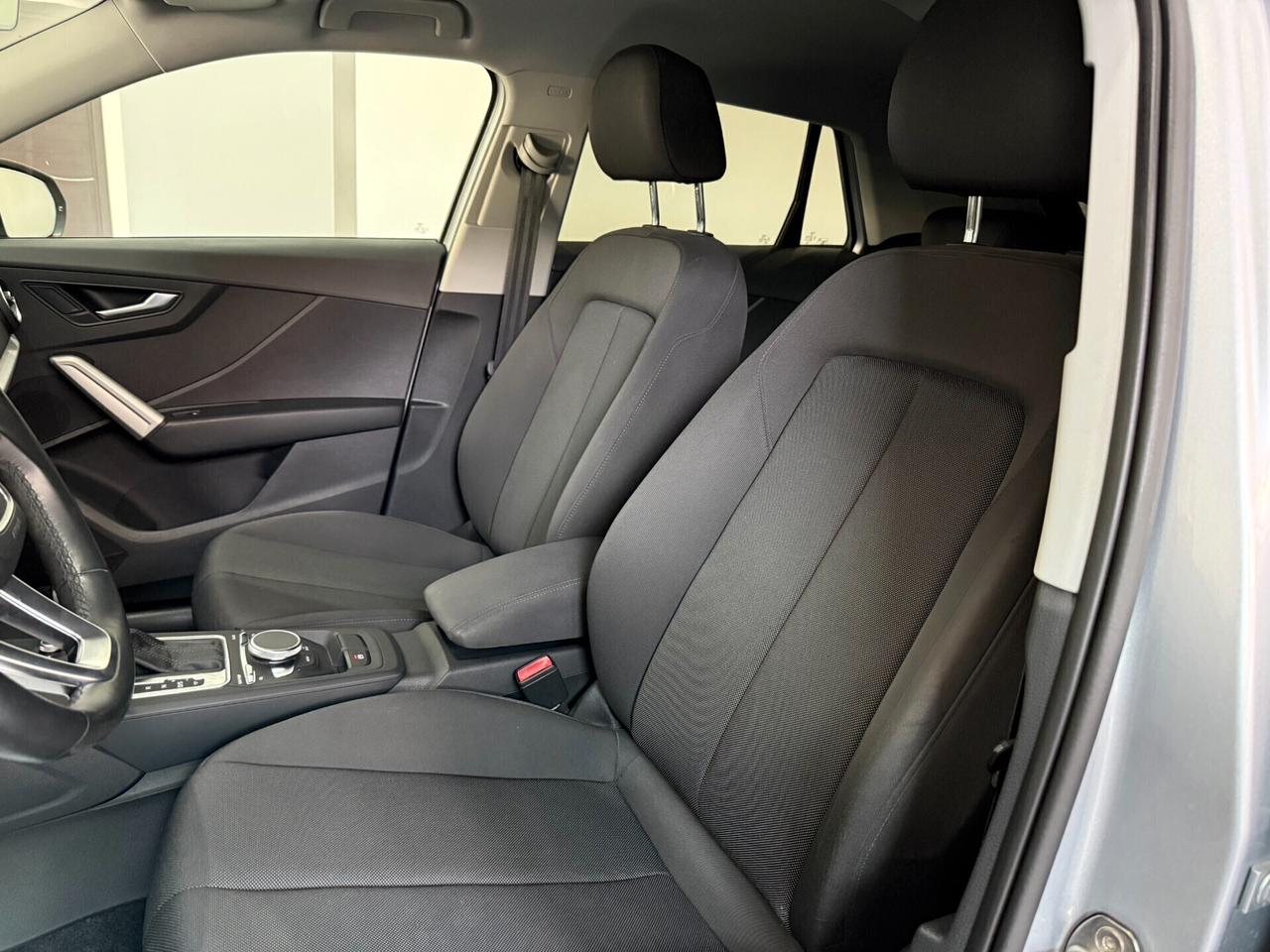 Audi Q2 30 TDI S tronic Identity Black