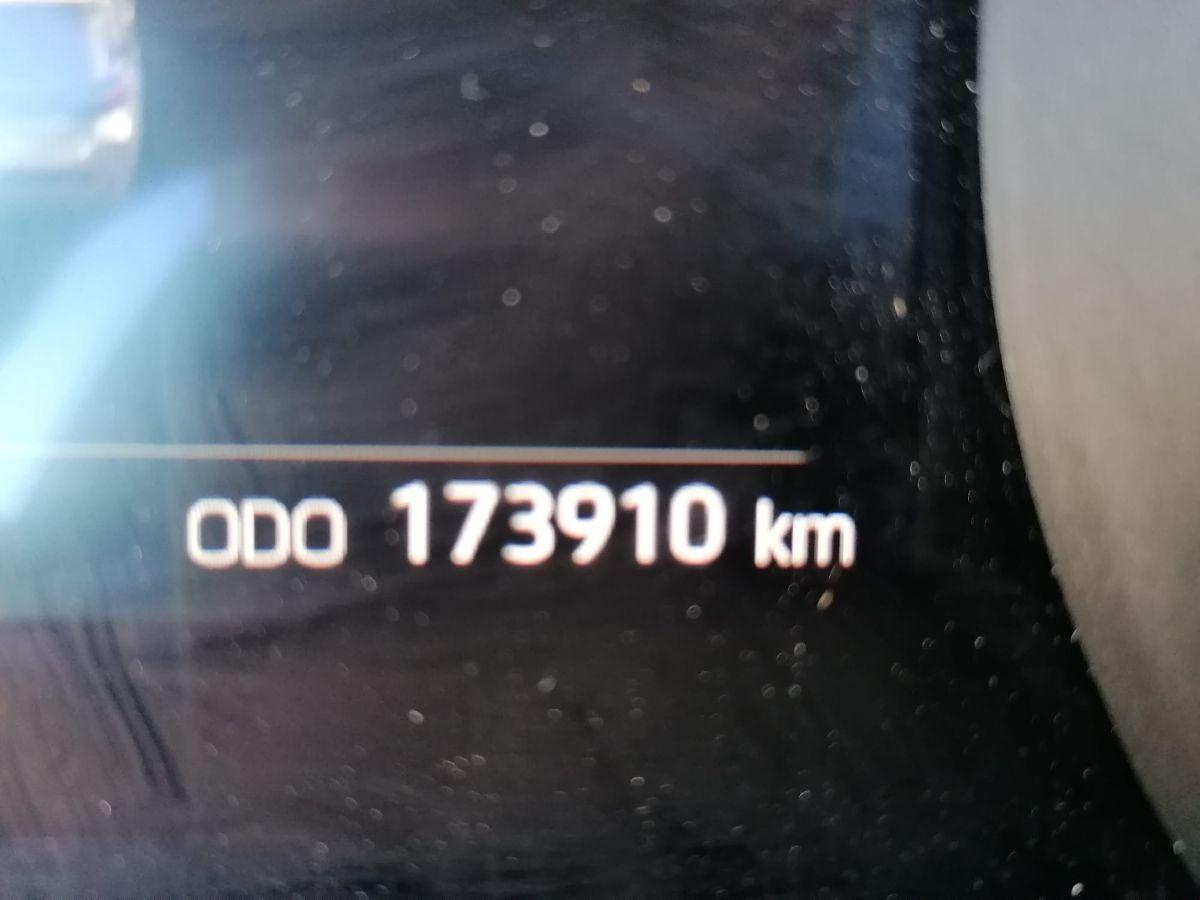 TOYOTA - Yaris - 1.0 5p. Trend "Platinum Edition"