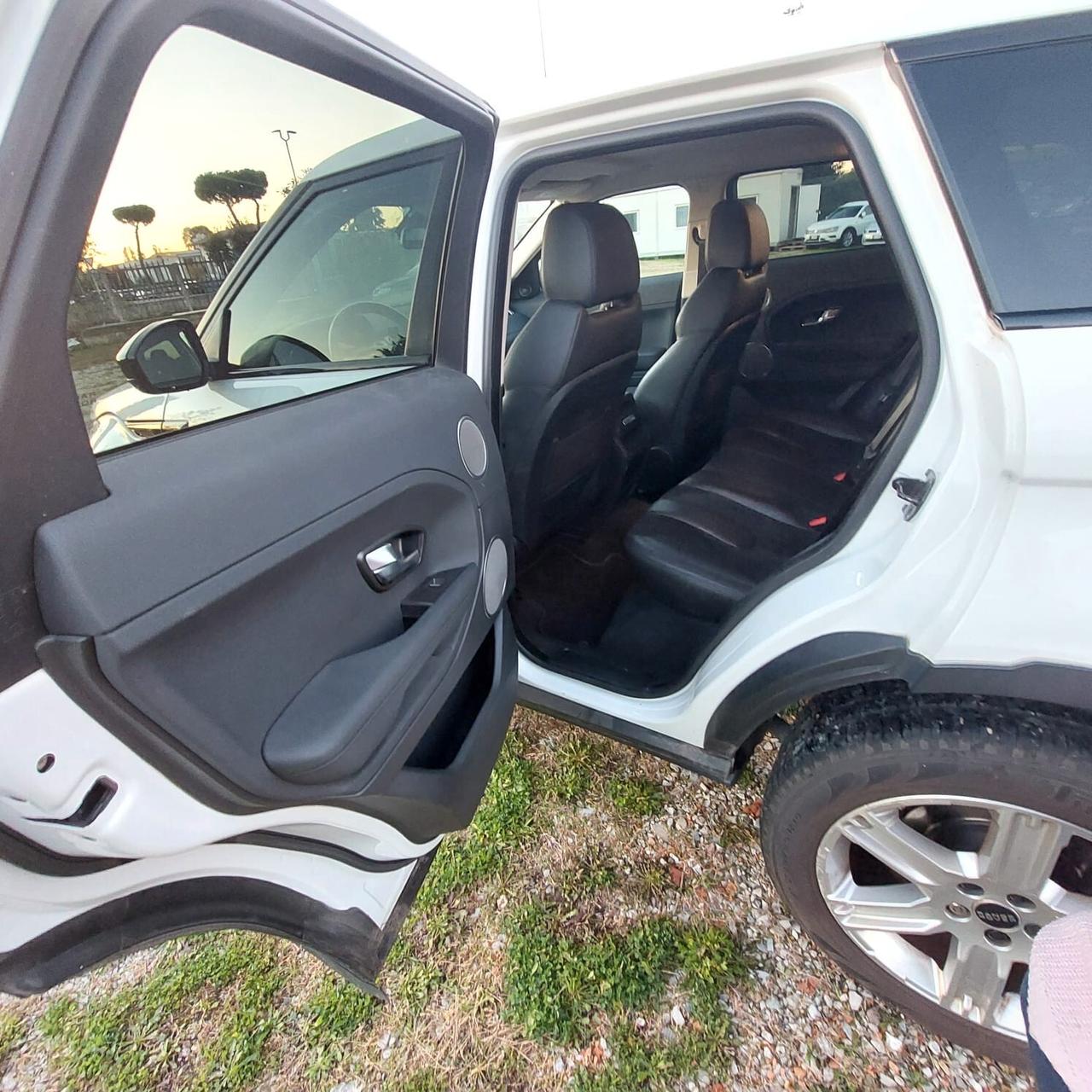 Land Rover Range Evoque 2.2 TD4 5p. Dynamic