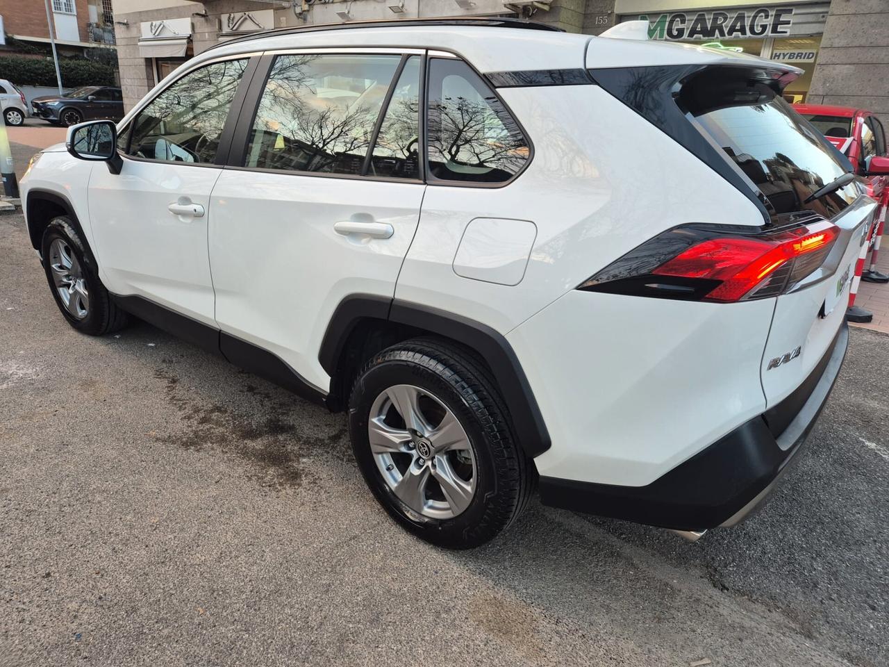 Toyota RAV 4 RAV4 2.5 HV (222CV) E-CVT AWD-i Business