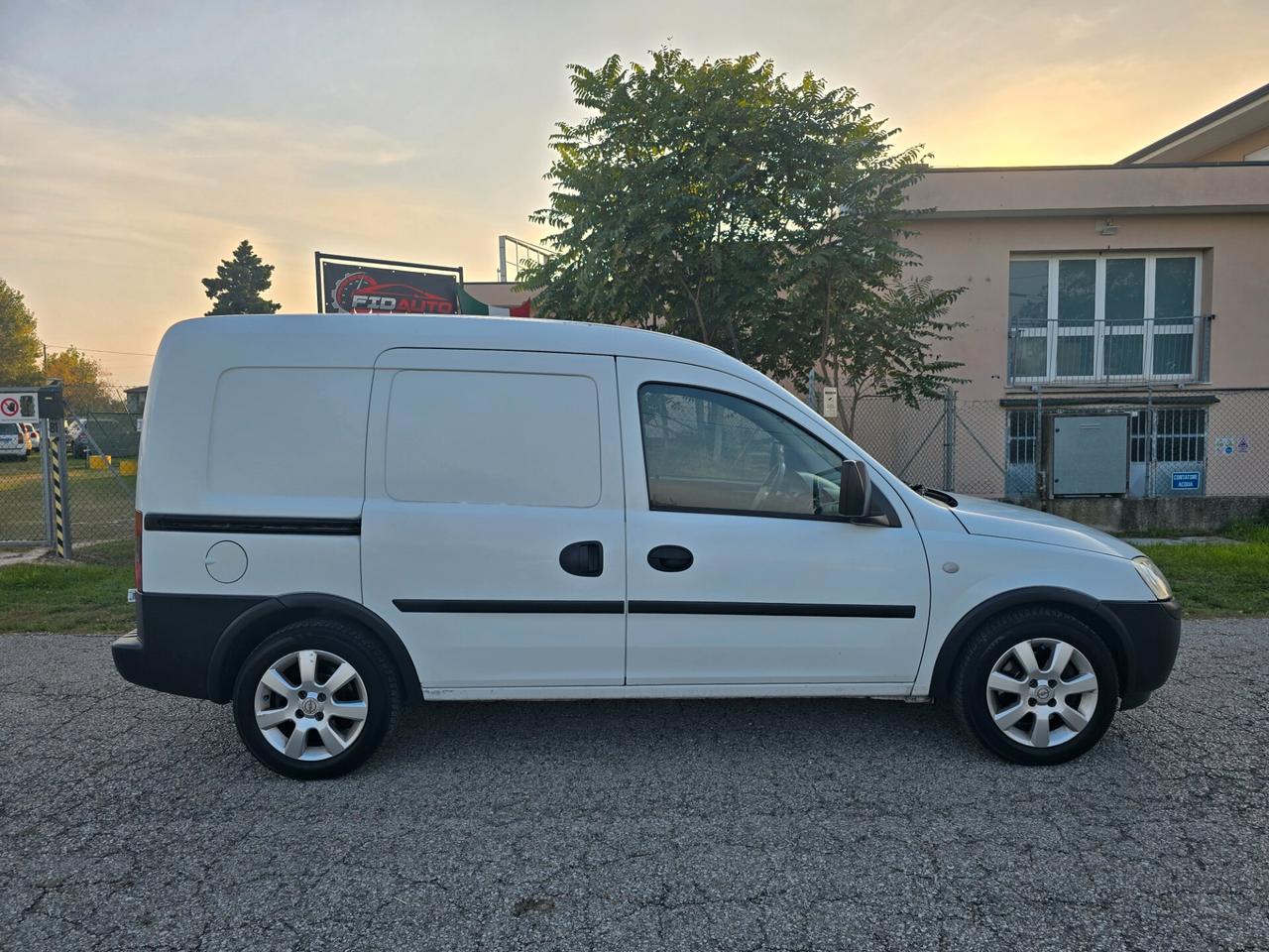 Opel Combo 1.6 Metano con GARANZIA