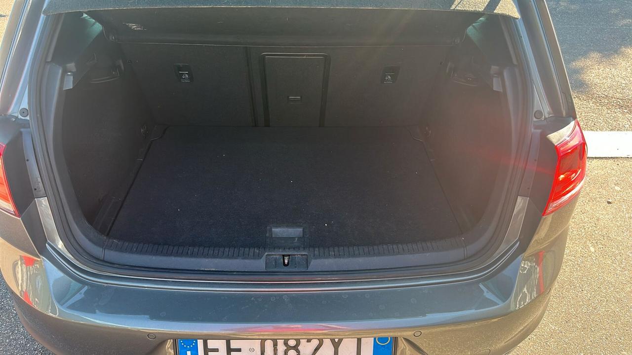 Volkswagen Golf 1.4 TSI DSG 5p. R-LINE BlueMotion Technology