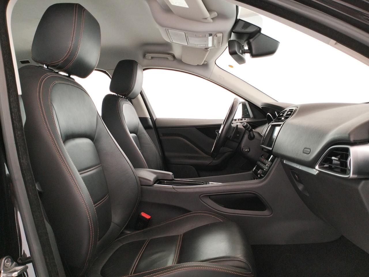 Jaguar F-Pace 2.0 D 180 CV AWD aut. Prestige