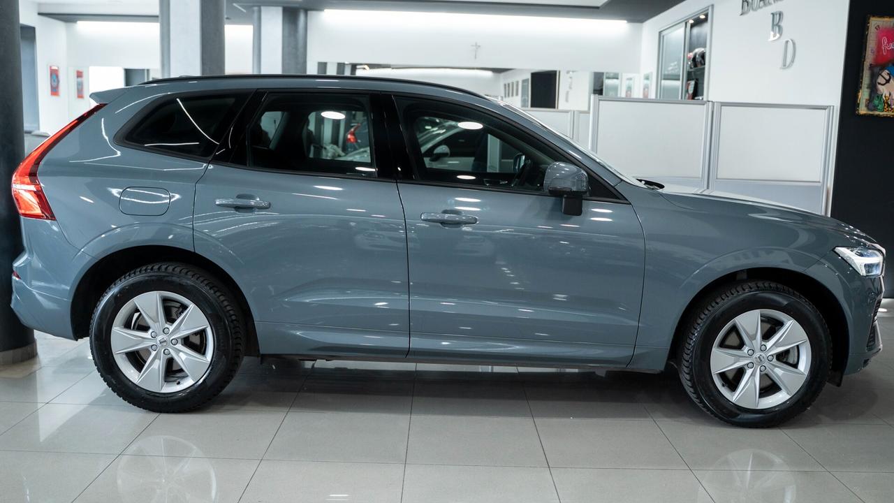 Volvo XC 60 XC60 B4D 2.0 GEARTRONIC AWD MOMENTUM SPORT LED NAVI FULL OPTIONAL