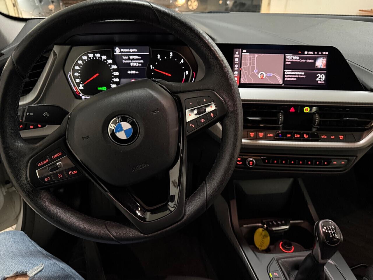 Bmw 116 116d 5p. Business Advantage