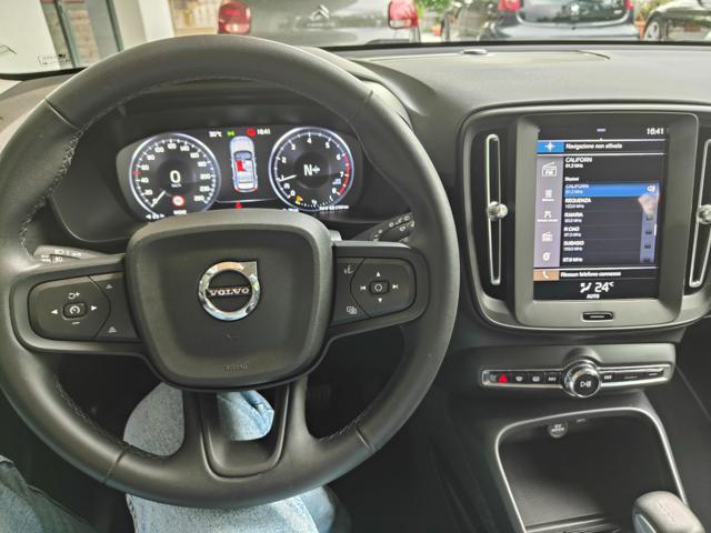 VOLVO XC40 T2 Essential