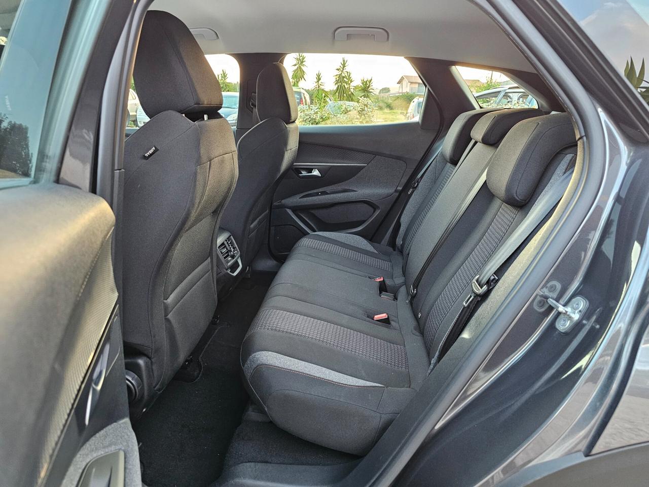 Peugeot 3008 BlueHDi 130 S&S EAT8 Allure Pack